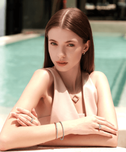 5 Model Liontin Terbaru yang Menyempurnakan Kecantikan Anda