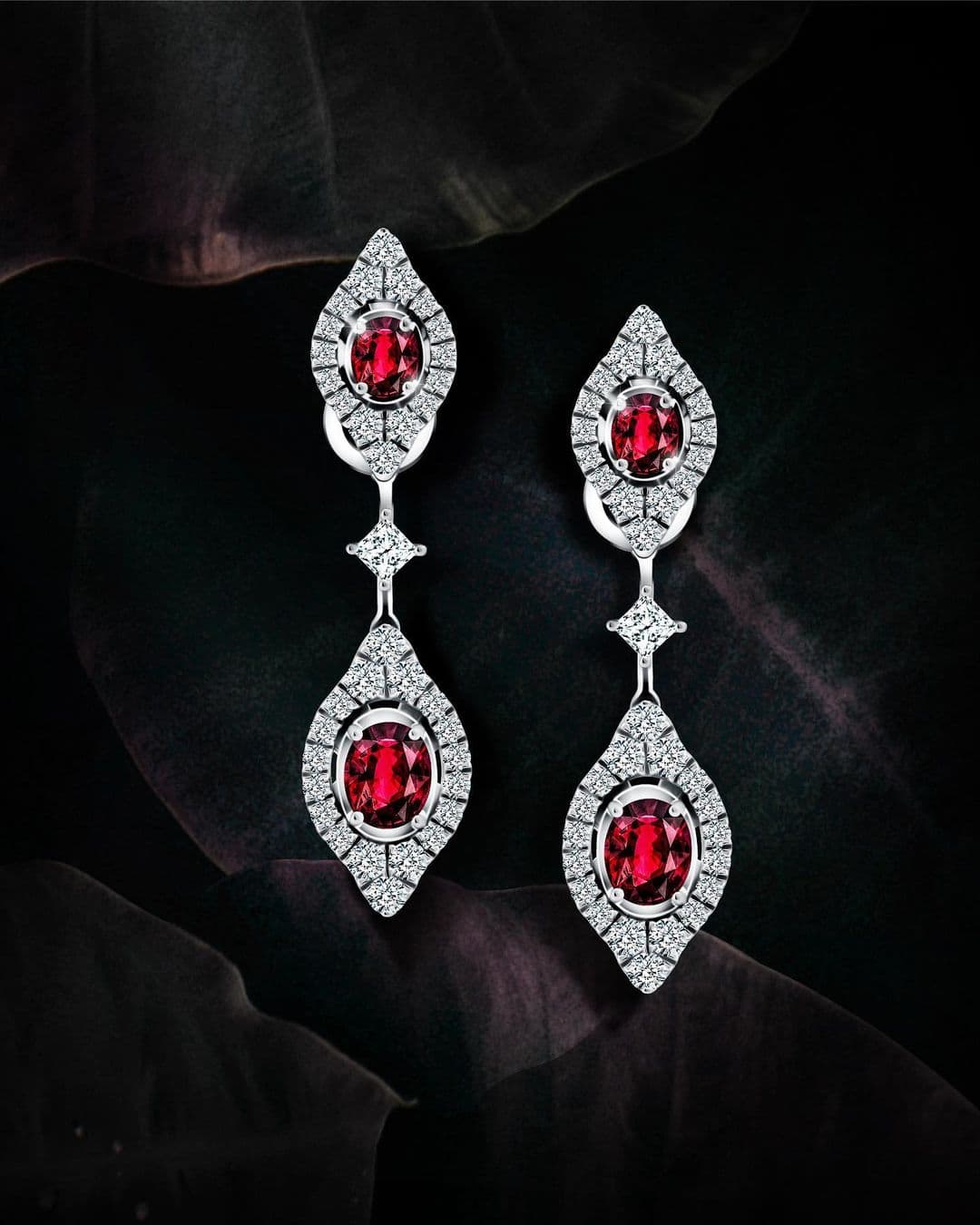 Anting-Anting Berlian: Jenis, Model, dan Fakta Menariknya