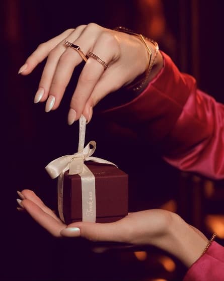 21 Inspirasi Hadiah Spesial untuk Orang Tersayang