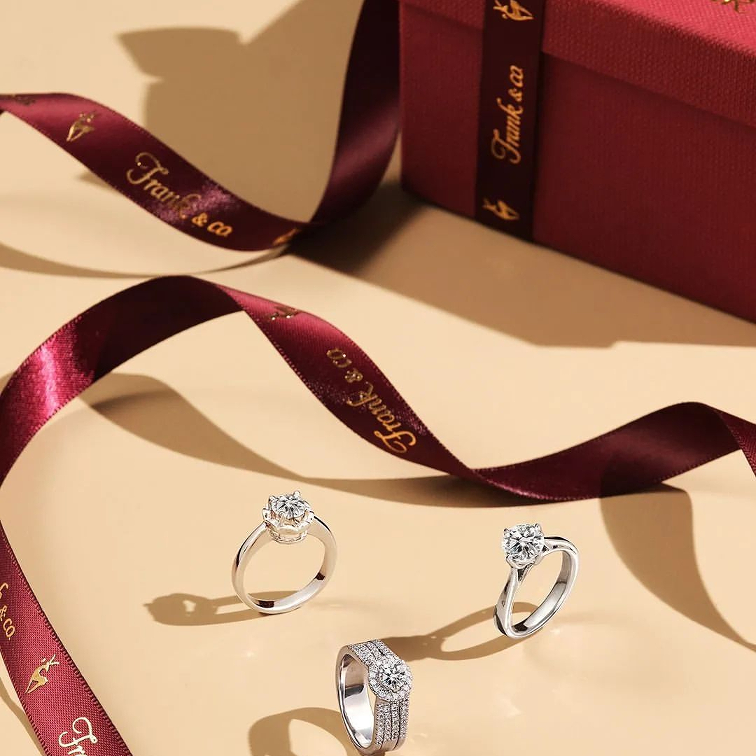 Inspirasi Hadiah Natal Berkesan dengan Perhiasan Berlian