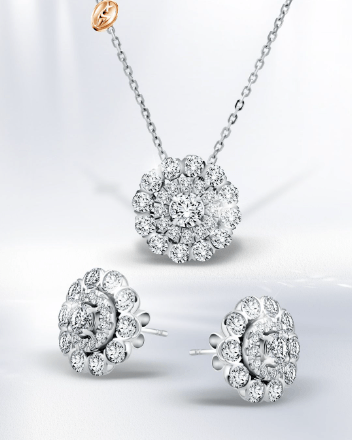 4 Tips Padu Padan Perhiasan Berlian Mewah untuk Tampilan Sehari-hari