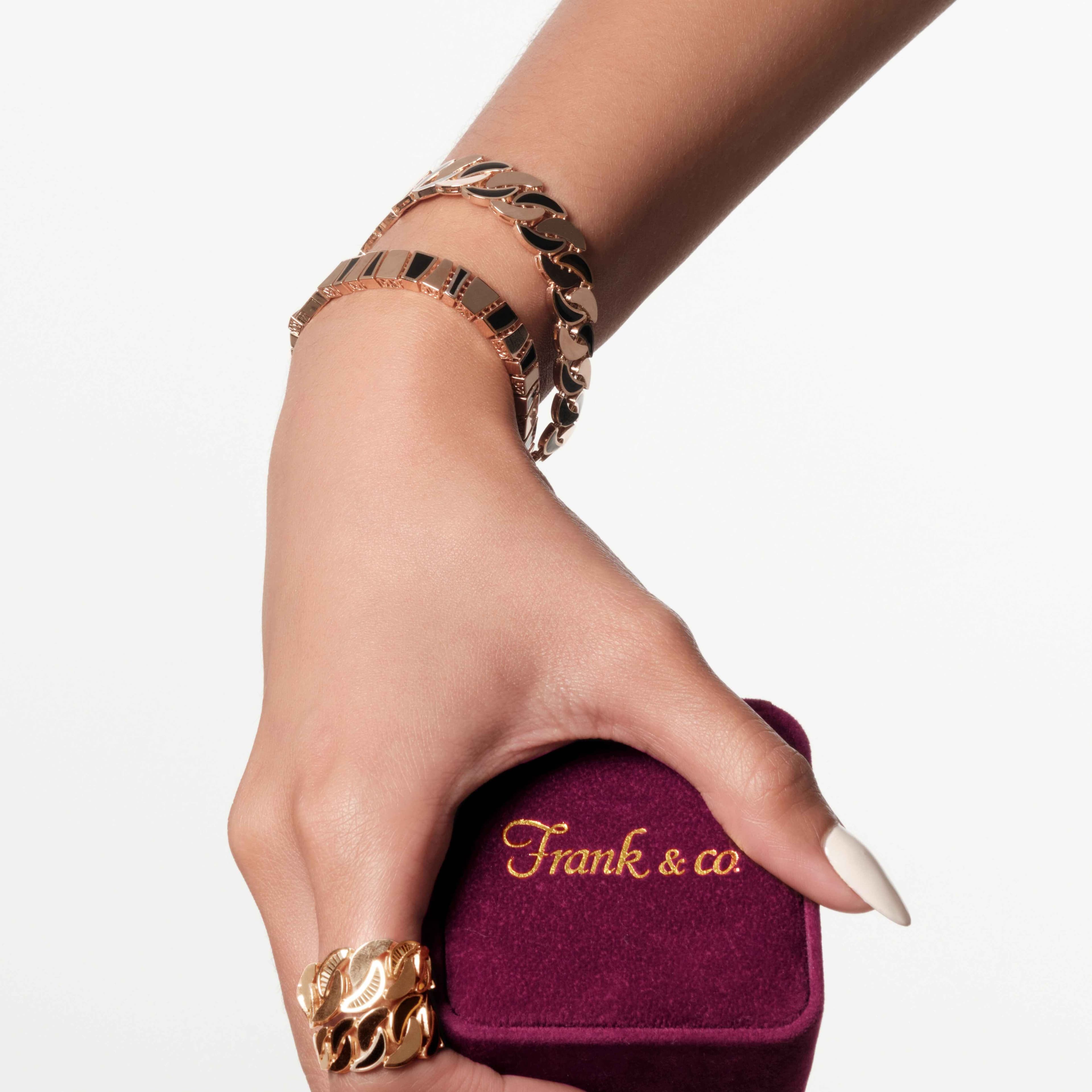 Arti Kadar Emas 18K dan Cara Menghitungnya